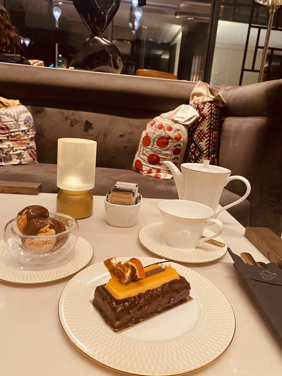 NElestekin's tweet photo. Yine kendime bir hediye daha verdim.💝🤪 Fairmont Hamam’ı herkese öneriyorum. sonrası buna mecburdum:)) 🤷🏻♀️🍰 #turkıshbath #princessmoments #giftformyself https://t.co/V4a6QQEs01