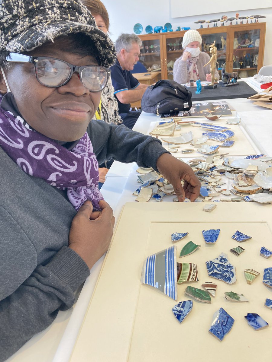 KarenBrackenri3's tweet photo. @CarersMcr and @_TheMHS Were very creative today @McrMuseum #CollectionsRUs Studio #JustUs Gallery Time #PotteryPictures #SketchShow https://t.co/dXgtD2jkFY