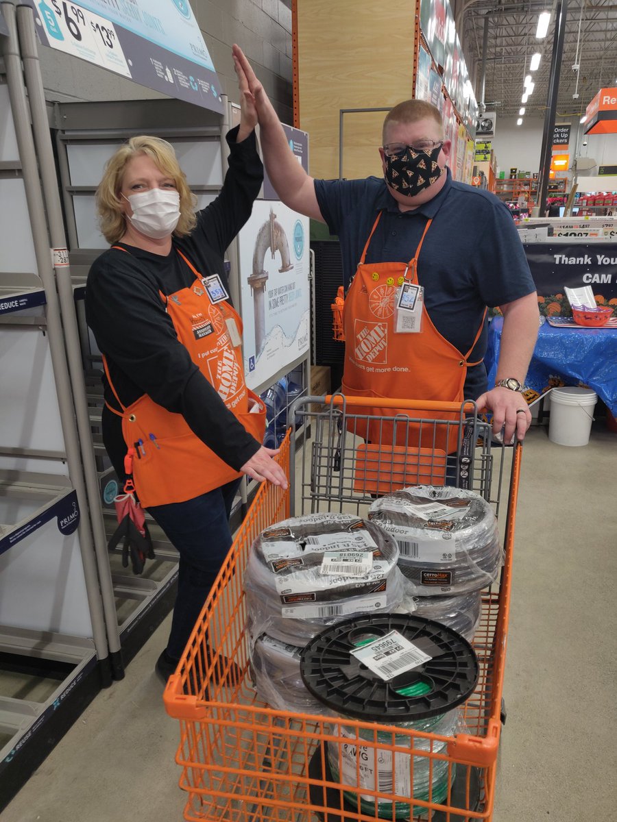 Not on our watch! A great team just made a $2000 recovery! <a href="/DaxHofmann/">Dax Hofmann</a> @XKerrigan <a href="/michael_chirco/">Michael Chirco</a> <a href="/annwil99e/">Ann Wilson</a> @Babyruth223 <a href="/MsKGoober33/">Kristina</a> <a href="/LakeThd/">Lake Orion THD</a> <a href="/LindaSpears57/">Linda Spears</a> <a href="/HartAlana/">Alana Hart</a>