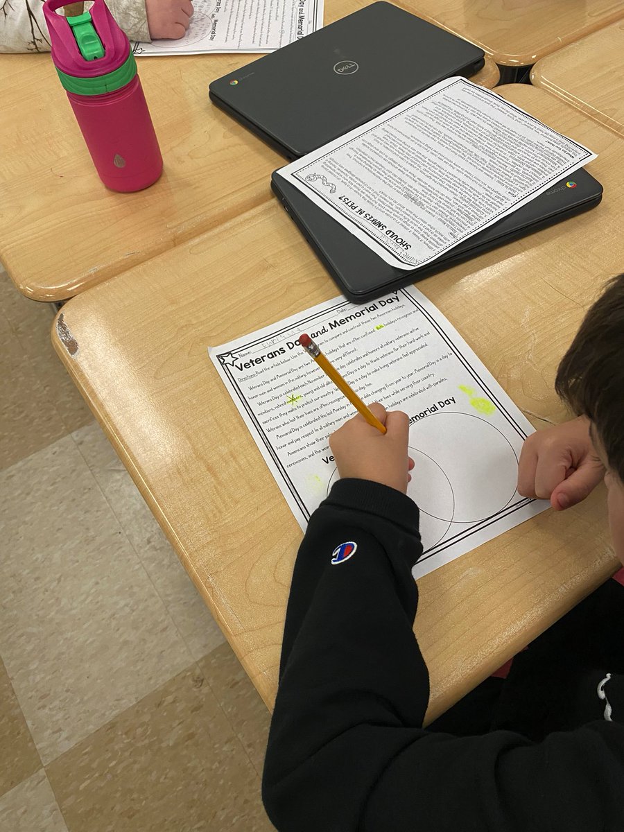 Thanks <a href="/MissDrake22/">Allison Drake</a> for including me on your Veterans Day activity. As a military spouse I love the comparison activity between Veterans Day and Memorial Day. #MiddieRising #cvbettertogether
