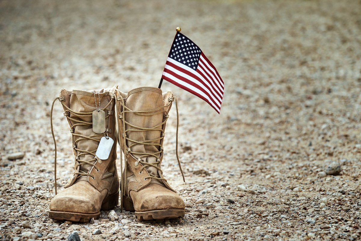 Today we'd like to express how thankful we are for those who made the ultimate sacrifice to serve our country. We honor and appreciate you on this day and every day. Happy Veterans Day! 🇺🇸

#veteransday #palmgren #ultimatesacrifice #service