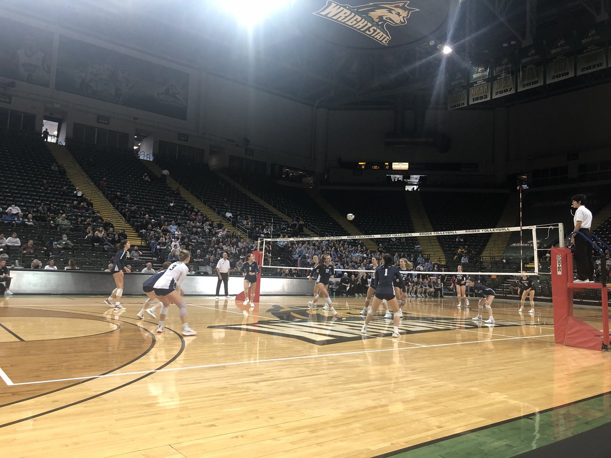 🏐 #OHSAA VOLLEYBALL: Rocky River Magnificat will advance to the Division I State Final after defeating Cincinnati Mount Notre Dame 25-16, 25-19, 25-16 ohsaa.org/Sports-Tournam…