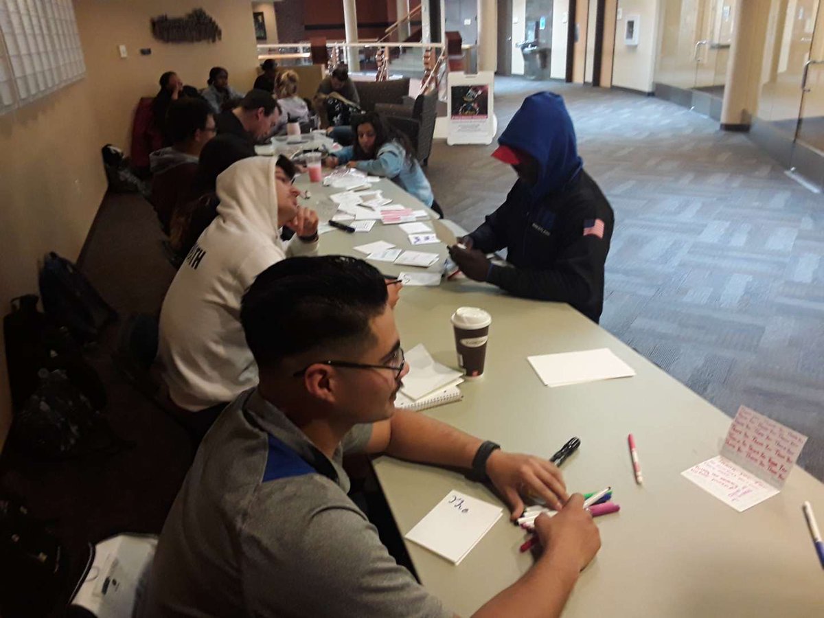 UDrotc01's tweet photo. Today we honor all of those who have served our country.

The cadets ran a table for students to write letters to veterans thanking them for serving our country.

Happy #VeteransDay 

#thankfulthoughts 
#leaderswanted
#3rdbrigaderotc
@armyrotc
@3rdrotcbrigade
@goarmy https://t.co/Xv3rBOevbp