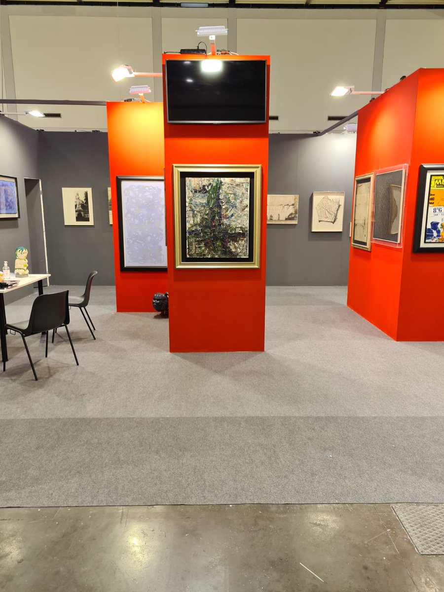 meetingartspa's tweet photo. Da oggi fino a lunedì 15 novembre siamo presenti con le nostre bellissime opere ad #ArtePadova 2021.
📍 Ci trovate nel Padiglione 7, Stand n. 64. Pablo Carrara vi aspetta in numerosi anche per farvi una valutazione (gratuita e confidenziale) delle vostre collezioni. https://t.co/nUoDIDCvlm