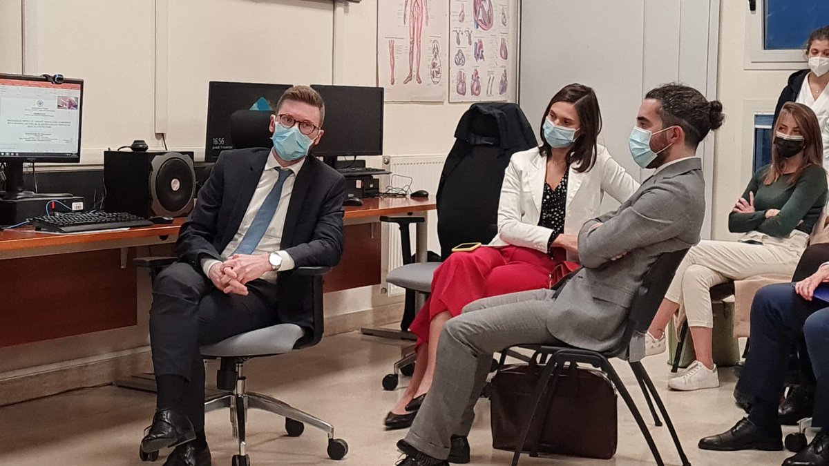 Trombetta_Carl's tweet photo. Oggi si sono specializzati in Urologia @mboltri @FraClaps e @france_89migli tutti con il massimo dei voti. 
Ai nuovi  Specialisti auguro una carriera in linea con il brillante percorso che hanno intrapreso @UrologiaTrieste @UniTrieste @AsugiFVG https://t.co/Cf4rcXwgpb