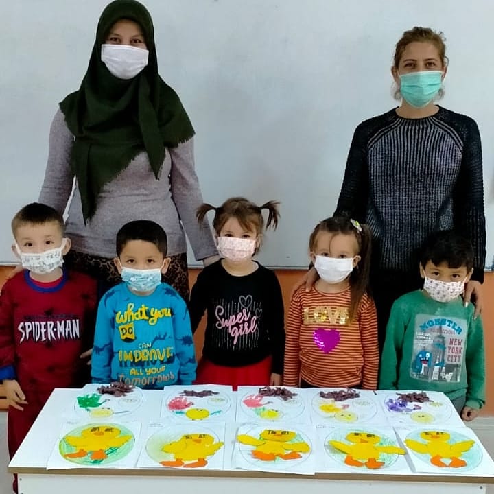 IlkokuluBahceli's tweet photo. Anasınıfı öğrencilerimizin yaptığı  civcivin oluşumu etkinliği🎨👩‍🎨👨‍🎨🐣🐤🐥@tcmeb @izmir_ilmem @UlusEkrem @dikili_mem @IlkokuluBahceli https://t.co/VTalWYsW7l