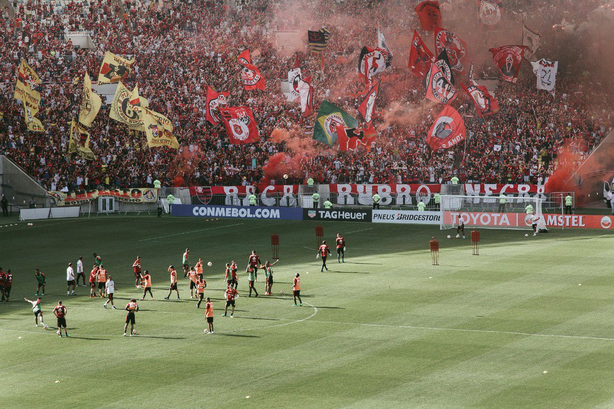 MonkProfit's tweet photo. Flamengo tinha que fazer um treino aberto antes do aero-fla para Montevidéu.

Seria do caralho https://t.co/mIcGIFp9Dc