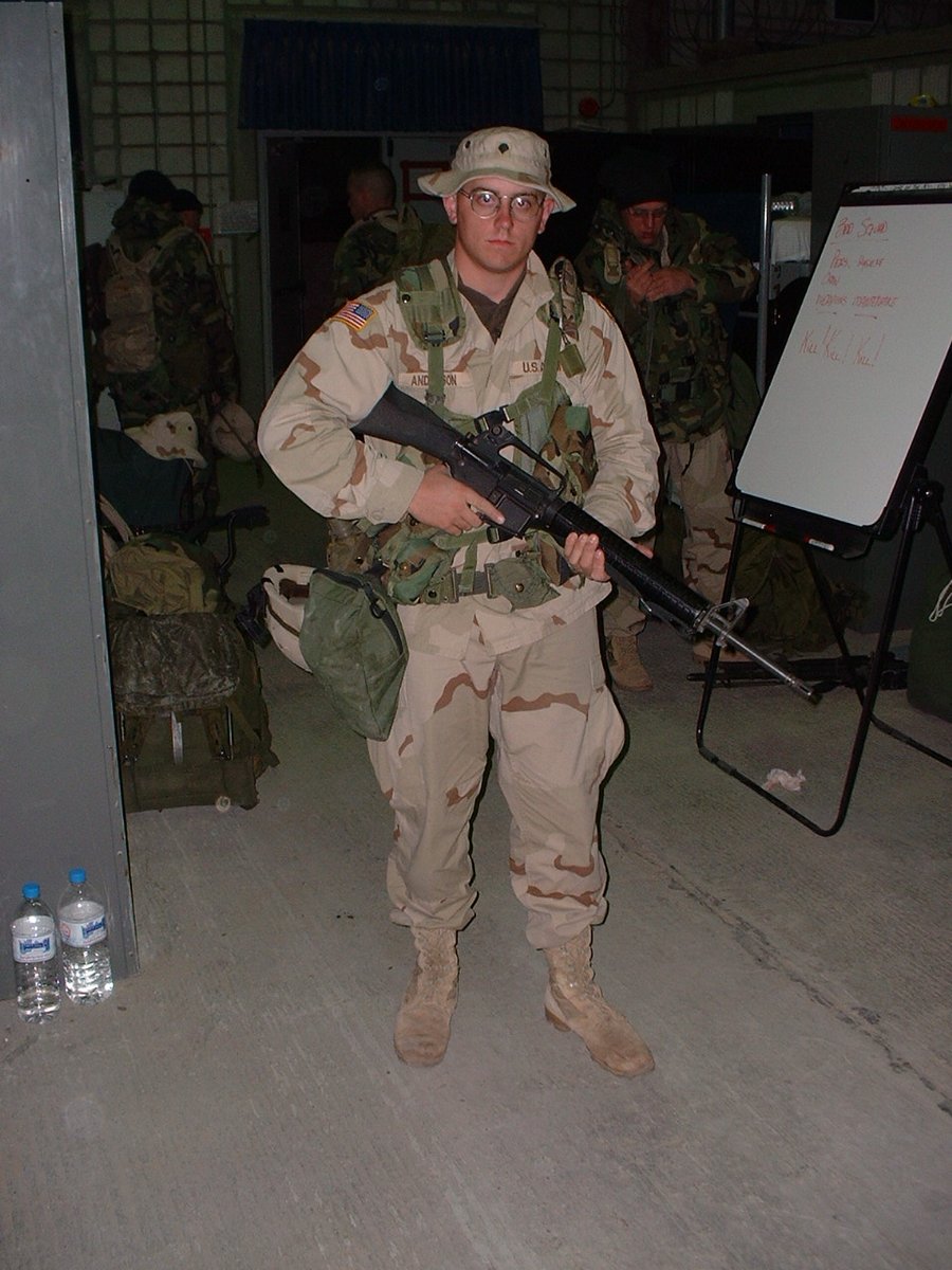 MeyerWealth's tweet photo. Today we honor and give thanks to those who served our country. Happy Veterans Day to our vets and to our own Craig Anderson pictured here in Kuwait in 2000. https://t.co/I03uVKX38Q
