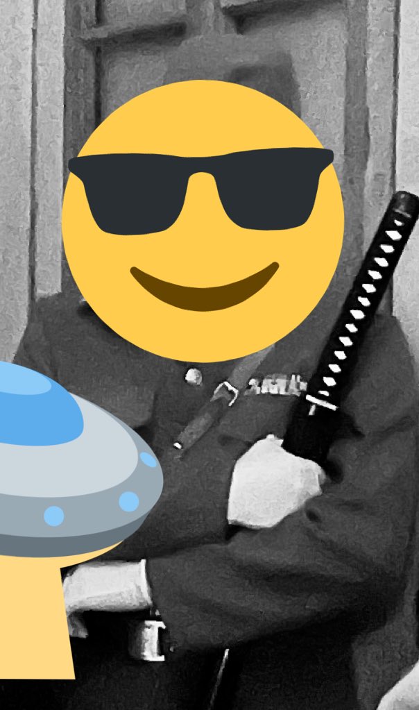 Halfmaker1's tweet image. 玩个密室还能遇到被制服白手套马靴NPC严刑拷打的桥段，我太兴奋了🙈🙈