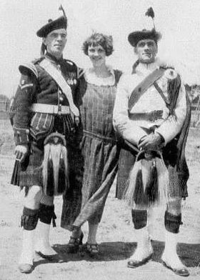ChiHighlanders's tweet photo. Today we honor all who have taken up arms to serve and protect their country. As a pipe band, we are proud to play our instruments in tribute and memory of our armed forces, and hope it brings them peace long after the battles are over. https://t.co/BeEkMWCK6u