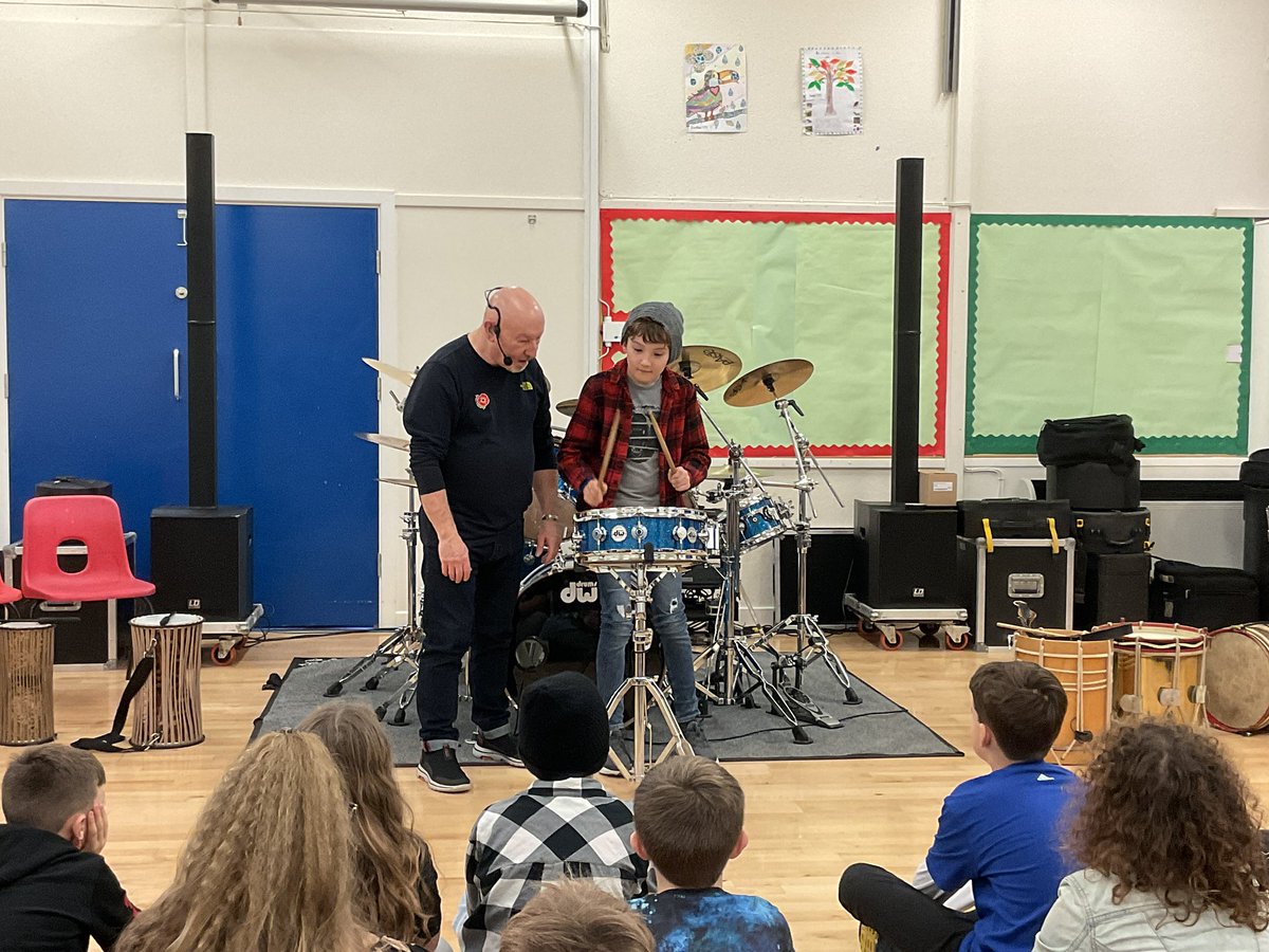 WhetstoneYear5's tweet photo. Year 5 have had a day of two halves! We held our 2 minute silence and discussed Remembrance Day. Then a drumming workshop with @jeffrich8 who showed us examples of different drums. We all got to use percussion and some of us were lucky enough to show off our skills with Jeff! https://t.co/VlHgcOsYNN