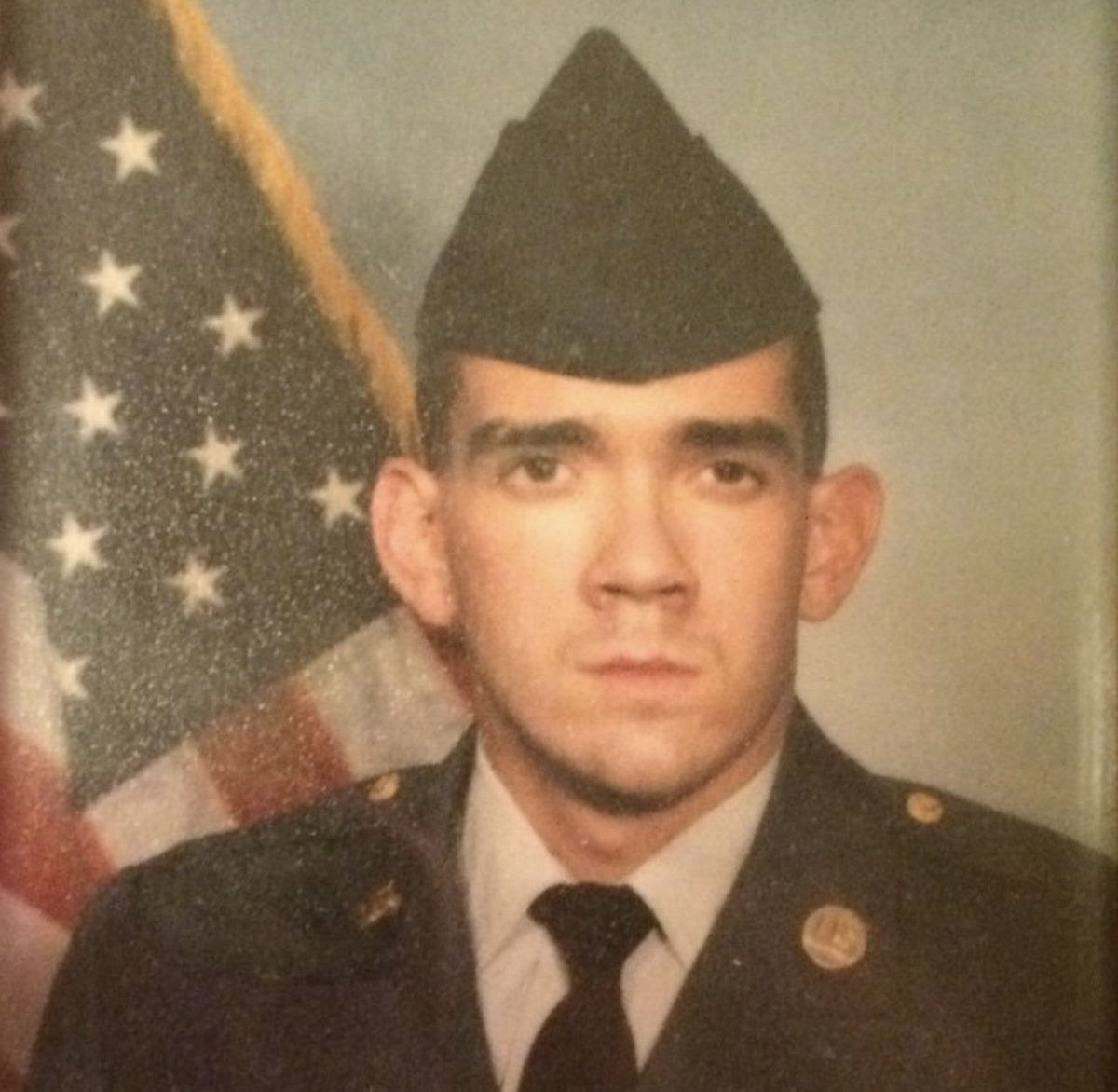 kaileyyyyy_'s tweet photo. as i woke up in my dad’s old army shirt this morning, i was so grateful for everything that he did during his service as well as all the other veterans out there. i appreciate every veteran and you all hold a special place in my heart. happy veterans day! i love you @JMpowerguy https://t.co/NMNA0kRZcp