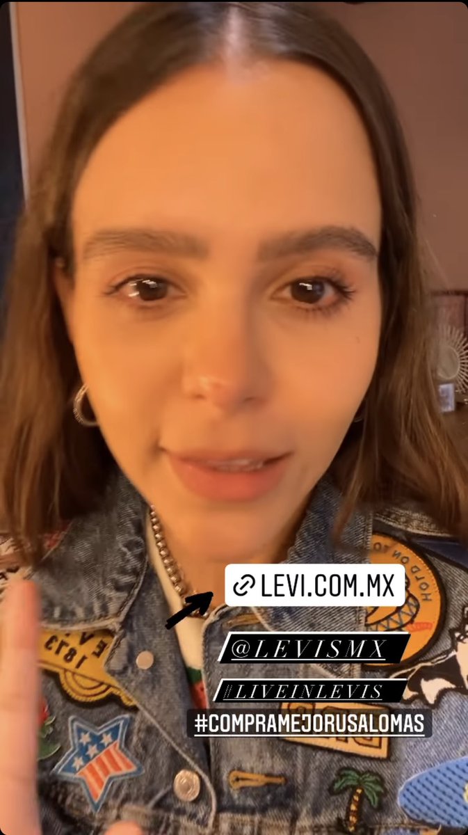 Evallica's tweet photo. Vengo del Insta de Yuya. Y me dio mucha tristeza ver cómo la hicieron subir historias de campaña de Levi’s a huevo, cuando se nota que ella está mal, viviendo un duelo y se encontraba llorando. Cómo a la marca le valió vrg. ☹️ Denle un momentito… no mmn… https://t.co/rVIOZ7Dedz