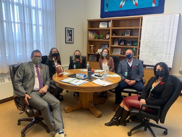 TodBossFANMAN's tweet photo. Thank you Health Minister Merriman for taking the time to speak with the TAOR coalition regarding the harmful effects of radon gas in residential homes and declaring November radon awareness month #test4radon #TAOR #radonkills #lungcancer #teamwork #Makechange #IAQ #healtyhomes https://t.co/Db5HDhu4O5