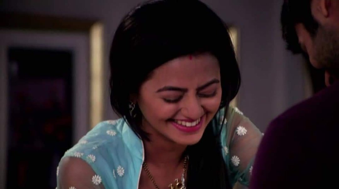 fantasyisILU's tweet photo. #6YearsOfSwaSan 

2 Nov 2015

Sa - Kheer achi bani h Swara
Sw - Mr. Maheshwari it's not so simple k kahugi maa se ki hum dono itane ache dost hone ke baad bhi m tumhe pasand nhi karati.
Sw - Sanskar tumne meri sari kheer khatam kar di 
Sa - 1 min Shoshan, torture 😄

#VaHe

(1/3) https://t.co/OSprggdr9z