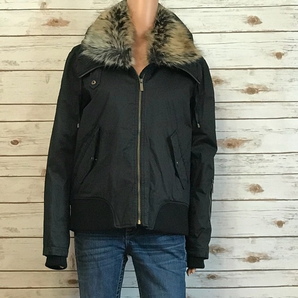 So good I had to share! Check out all the items I'm loving on <a href="/Poshmarkapp/">Poshmark</a> from @1FalconsGirl #poshmark #fashion #style #shopmycloset #hotdelicious #hottopic #frenchconnection: posh.mk/Ko9Z6R2v6kb