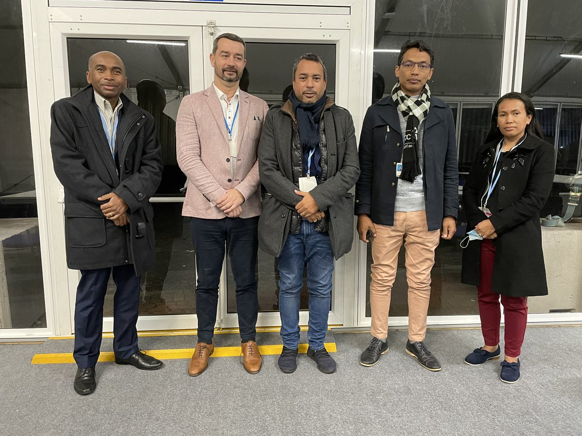 KUpstonHooper's tweet photo. Honored to meet Mr Laivao, Mr Etancelin and their team from the Madagascar delegation to discuss Camco’s work with REPP and its plans for GCF funding to Madagascar #camcop26 https://t.co/V6mUiN7O56