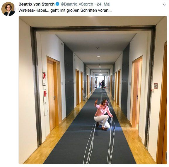 JorgKoester's tweet photo. @StBrandner ☝️Meine Anfragen 🗣️an #Brander
👉Verlegt @Beatrix_vStorch #WLANKabel für diesen
Termin? #AfD Alternative für Deppen https://t.co/hRIXuIIlQP