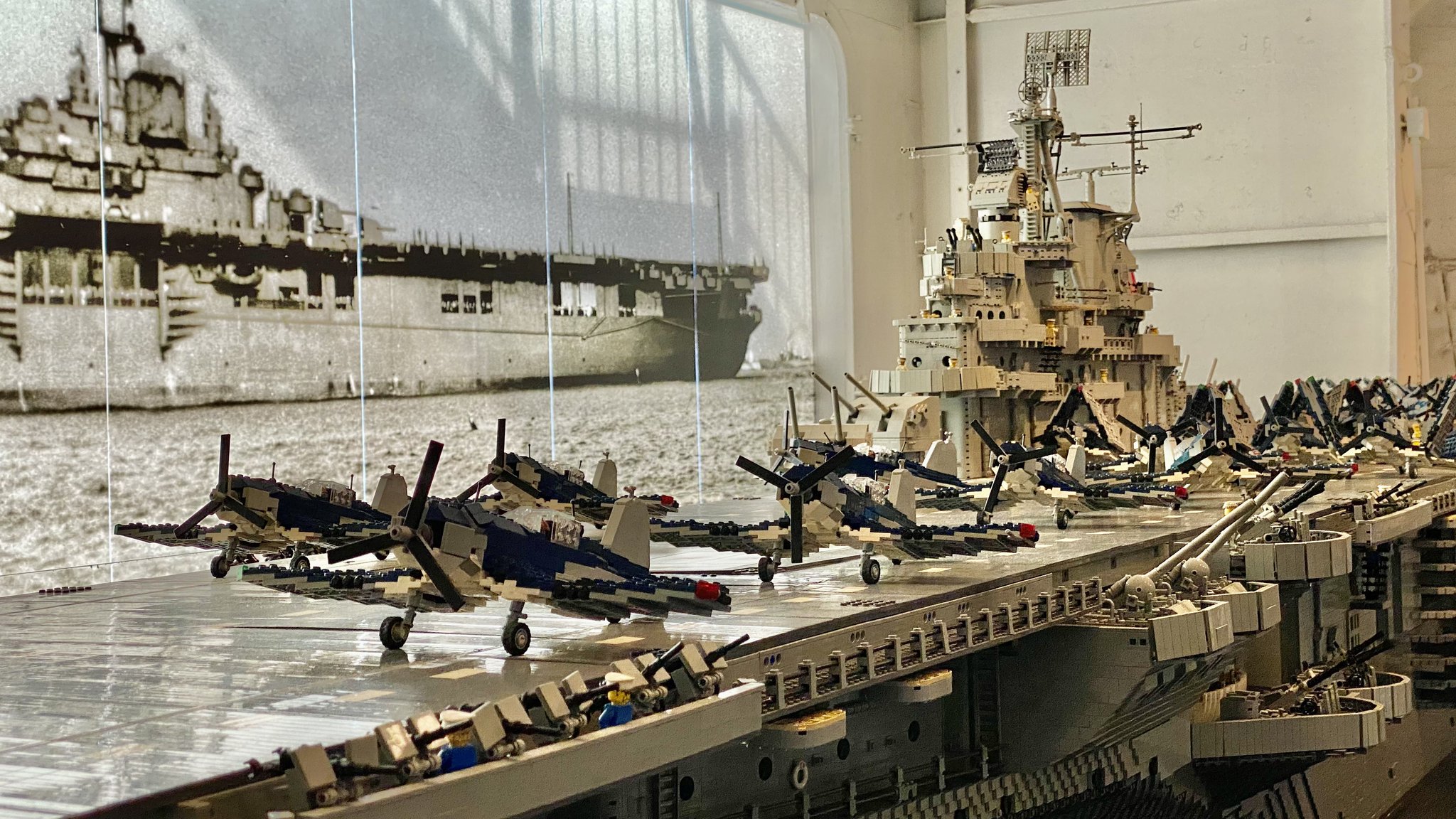 Lego uss intrepid sale