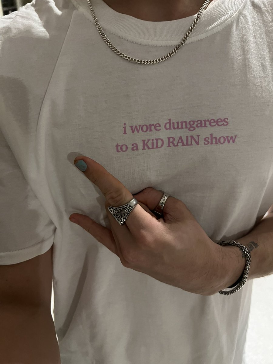 iamkidrain's tweet photo. FREE KiD RAiN T-SHIRT TO ANYONE THAT WEARS DUNGAREES TO MY LONDON SHOW ON THE 25TH ❤️ THESE WON’T BE FOR SALE - IF YOU HAVEN’T GOT UR TICKETS YET WHAT ARE YOU DOING!!! https://t.co/mVu9ROv97F https://t.co/EDPpFbzqoo
