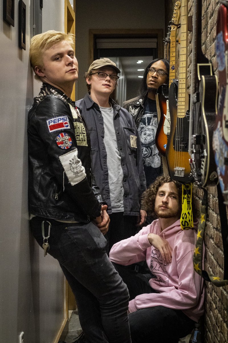 earthlytether_'s tweet photo. A little photo dump along with a reminder of our upcoming dates. 💛

📸: @nathangilwit https://t.co/Af1JOr05g5
