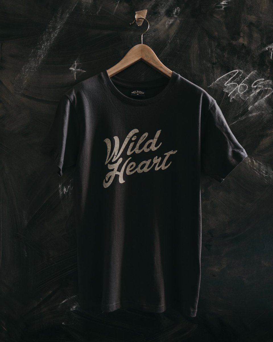 ART_DISCO's tweet photo. Hands up who else is a Wild Heart? 🙌🤍

Definition from the ART DISCO Dictionary…

Wild Heart
🔊/wahyld hahrt/
noun: Wild Heart; plural noun: Wild Hearts
1.A wild spirited adventurer who prefers to take the path less traveled and seek adventure in the everyday. https://t.co/IR25dLktcc