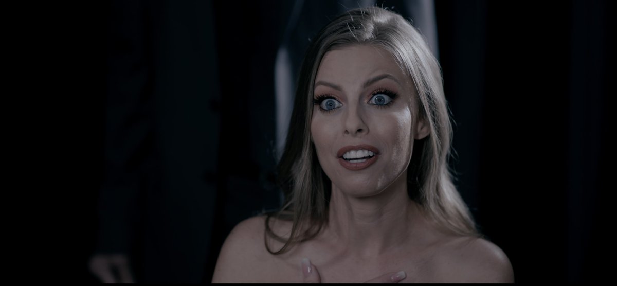 TheArrangement4's tweet photo. Happy belated birthday (November 10th) to the wonderful and talented actor @Britney_Amber. She absolutely slays as the hilarious and insightful "Amber" in "The Arrangement". https://t.co/t33D2UfNTP