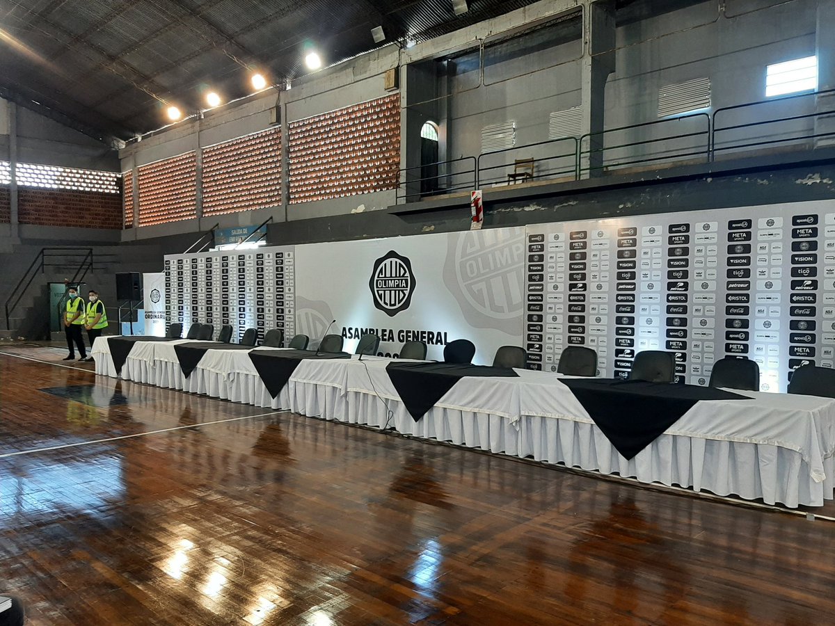 arielinsfran83's tweet photo. Todo listo para que arranque la asamblea del #Olimpia @UnionFC800 https://t.co/sAB7Q0z16F