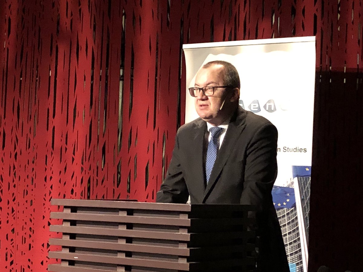 arena_uio's tweet photo. Change in Poland must come from inside, but we need a helping hand from the European Union, concludes @Adbodnar https://t.co/t9I836zhzc