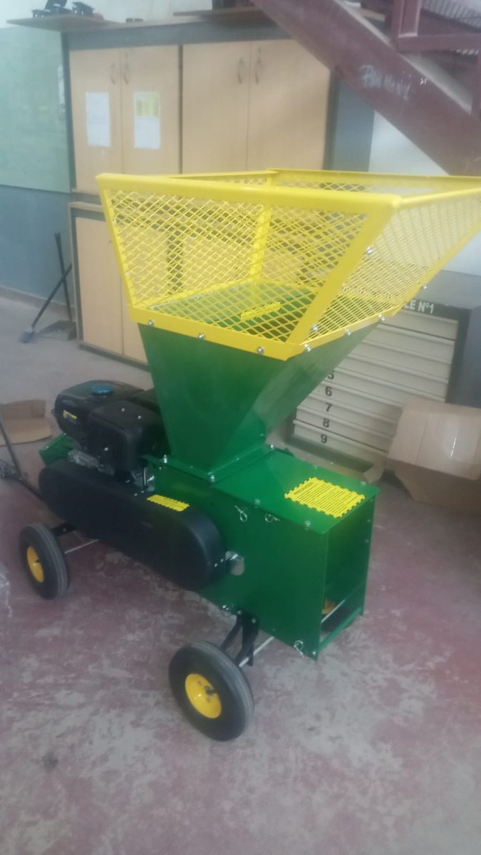 INETetp's tweet photo. La EETP 324 de #MonteVera #SantaFe recibió equipamiento por plan de mejora Así, docentes y estudiantes podrán desarrollar proyectos de articulación con el sector socio-productivo y científico tecnológico, y propiciar el desarrollo local
#PROFEDEL
#LaTécnicaSigue
@MinEducacionSFe https://t.co/O08GzCo2lF