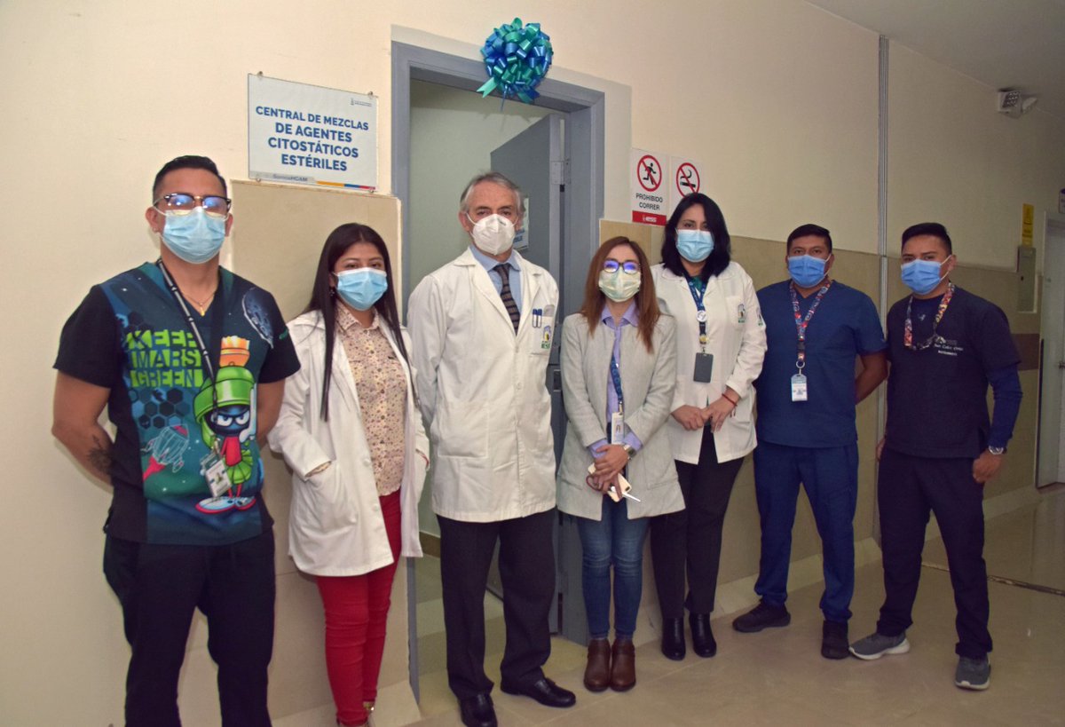 IESS_YoTeGuio's tweet photo. #IESSeTransforma | La Central de Mezclas de Agentes Citostáticos Estériles brinda seguridad en la calidad de la preparación de soluciones con medicamentos para pacientes oncológicos. https://t.co/8Ppp4IeCvZ