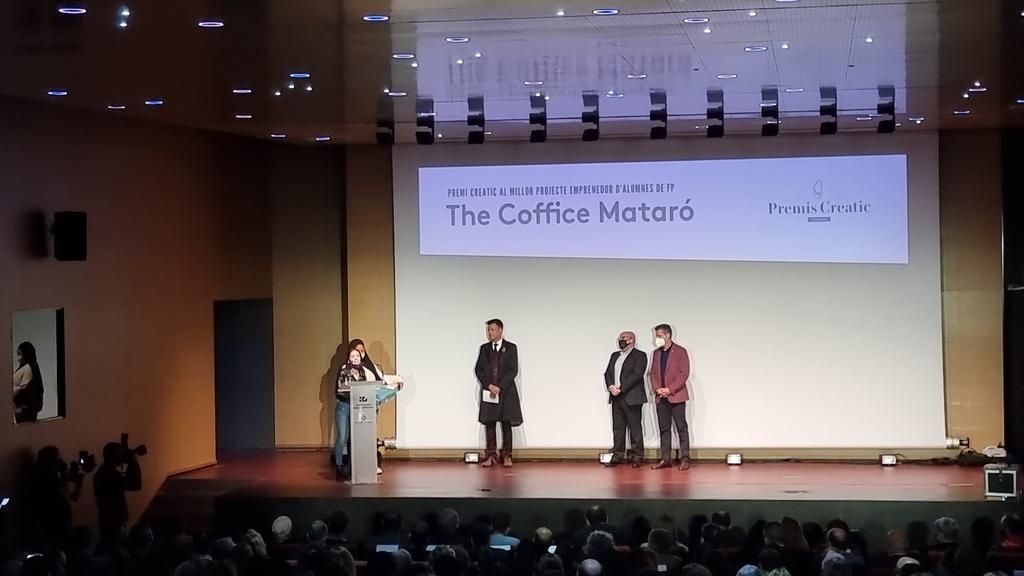 TecnoCampus's tweet photo. Comencem amb l'entrega dels #PremisCreatic 🏆amb el mecenatge de @BytemasterSA, #FYRLegal, #MinoryxTherapeutics, @BancSabadell, @csvexperts, @DerechoCOM i #Palobiofarma ⬇️🤩 https://t.co/uxLORZY4ml