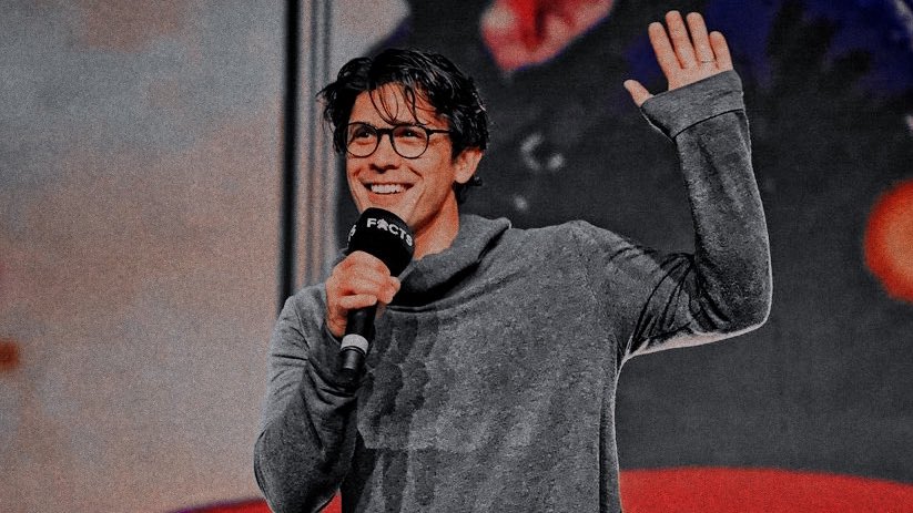 meowscloud's tweet image. he’s the love of my life😭🤍