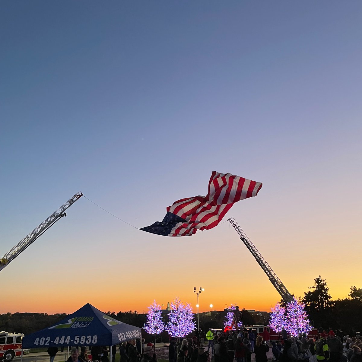 BlackWolvesROTC's tweet photo. Happy Veterans Day! Today we honor past and present Service Members 

#thankfulthoughts 
#3rdbdearmyrotc 
#Leaderswanted 
#everyminutecounts 
@ArmyROTC @3rdROTCBrigade @GoArmy https://t.co/TMV5GkCZRR