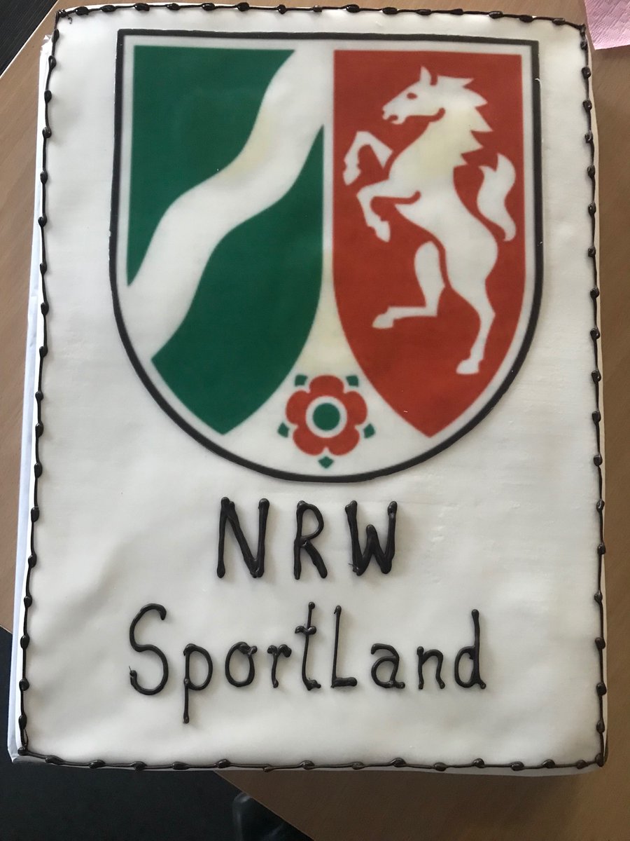 MOptendrenk's tweet photo. Heute in #Nettetal #Leuth . Sportstaatssekretärin Andrea #Milz (@landnrw ) und @StefanKlettLSB besuchen einen tollen Sportverein in meinem Wahlkreis #DJKLeuth. Modernisierung mit Landesförderung und viel Eigeninitiative. #Ehrenamt #Sport https://t.co/4VWrXAl3Cc