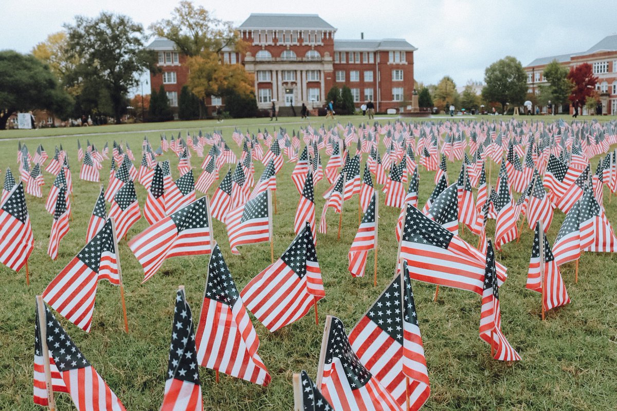 To our men and women in uniform, past, present and future, we thank you on this Veterans Day. 🇺🇸 

#thankyou #hailstate #VeteransDay