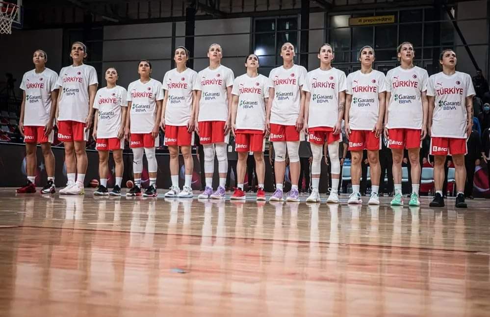 buyuk_ozgur's tweet photo. 2023 FIBA Kadınlar Avrupa Şampiyonası Elemeleri ilk maçında Potanın Perileri, Slovenya'yı deplasmanda 78-62 mağlup etti! https://t.co/4OqJ2M48YY