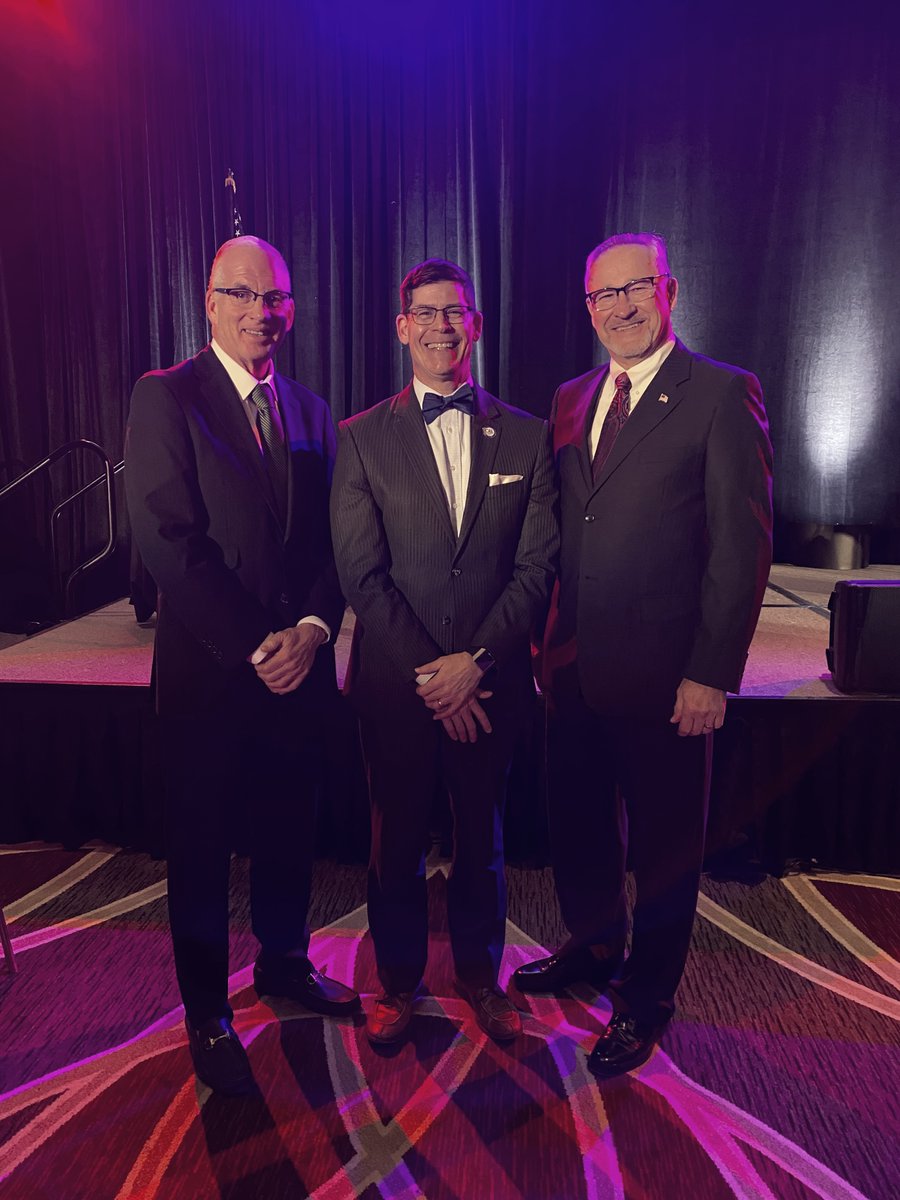 CNBMoCo's tweet image. Here are a couple of photos from the @ohiobankers annual meeting. Congratulations again to our President &amp;amp; CEO Mike Vynalek for his election as 2022 OBL Chair!