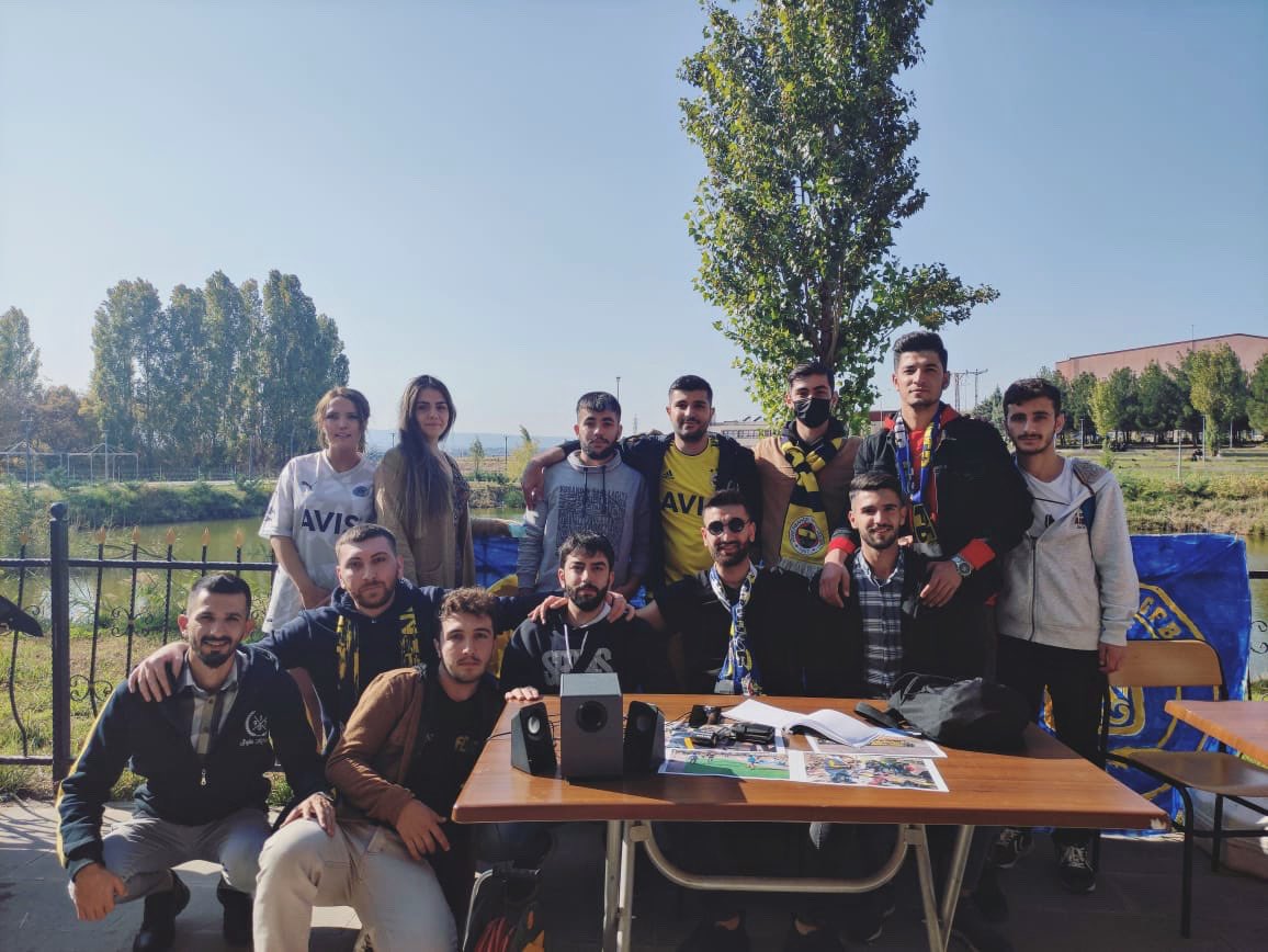 KAMPÜSLERİN SAHİBİ UNIGFB!

4 yıllık değil, 40 yıllık dostluklar için tüm Fenerbahçeli kardeşlerimizi Dicle Üniversitesi Öğrenci Yaşam Kampüsü önündeki stantımıza bekliyoruz. #DiyarbakırGFB