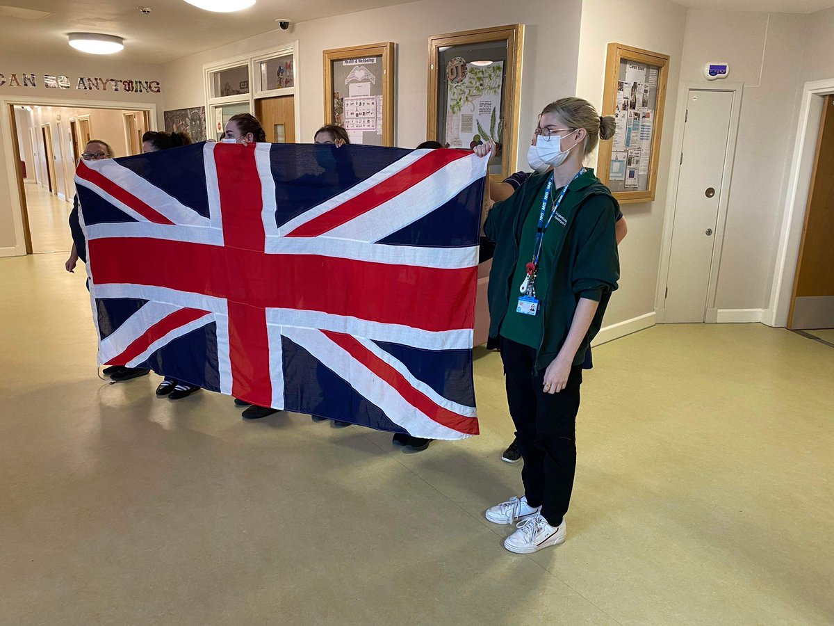 adelebarker_x's tweet photo. @WardShakespeare  11/11/21. A day well spent for Remembrance Day today. The ladies really enjoyed paying tribute and listening to old music from the past ❤️ https://t.co/mtaV4JqwHK