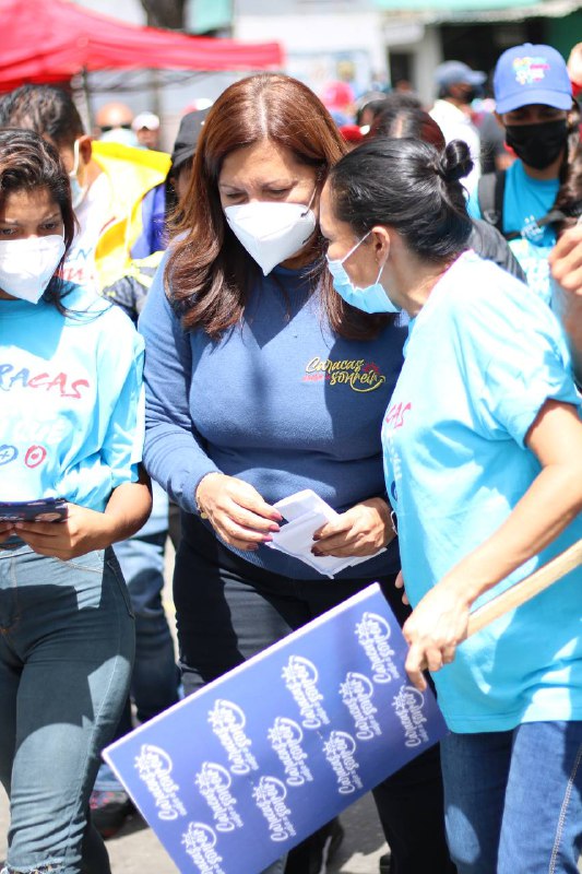 gestionperfecta's tweet photo. El próximo 21 de noviembre tenemos una gran responsabilidad con Caracas, por el futuro de esta gran ciudad. Sucre y todas las parroquias caraqueñas pueden contar conmigo, con mi compromiso de amor y atención ¡Soy una mujer de palabra!

#CaracasTieneConQué https://t.co/aNjxDtmjj8
