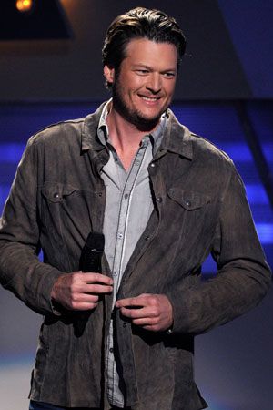BarbraLovesBG's tweet photo. Retweet to vote #BlakeShelton to win #TheCountryArtist of 2021 #PCAs https://t.co/2zoWDYERly