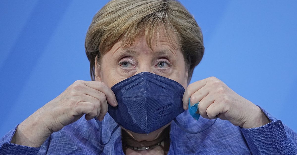 Unvaccinated should reflect on their duty to society, Merkel says reut.rs/3qsmRbh
