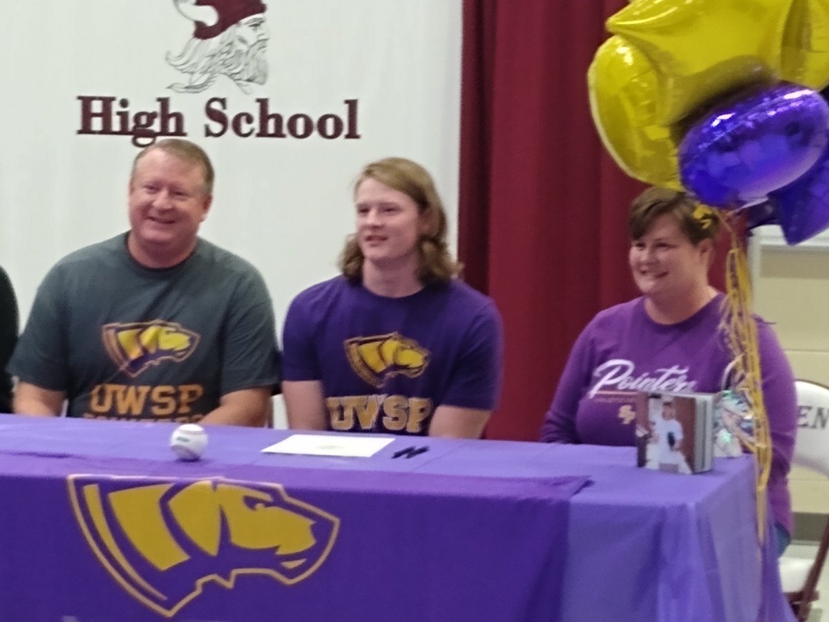 Holmen Baseball tweet media