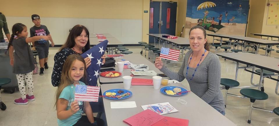 ClaraCraig76's tweet photo. Our Gulfside Community is so grateful to be able to celebrate our staff, families and volunteers on school campus this year for Veterans Day! ❤️🤍💙#Gratitude #BeTheLight #LearningHasNoLimits @GESPelicans @Mrs_Legg27 @POEKPOE https://t.co/ohhdOpZoe9