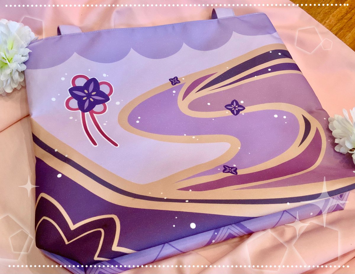 Mewgicalgurlart's tweet photo. ⭐️GIVEAWAY⭐️ "que si quiere bolsa"
To congratulate 5k followers and my kickstarter, I'm doing a giveaway!
🌸1 winner will receive 1 tote bag (from the 12 designs) and 2 charms of their choice
🌸Must RT and follow!
If we reach 350rt, there will be a second winner~ https://t.co/tHWwW6vT4V