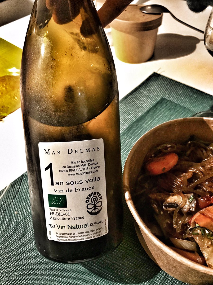 Mas Delmas and Korean take out because ‘ceci n’est pas un rancio’! #biodynamicwine #sousvoile #roussillon