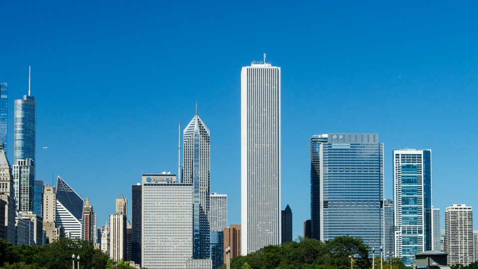 chiarchitecture's tweet photo. Cracks eventually formed, and in the early 1990s the entire building was re-faced with much more durable granite—at tremendous cost.
https://t.co/FDxL4cAzQF
#Chicago #architecture #design #ChicagoHistory #AonBuilding 3/3 https://t.co/59rM4a41uH