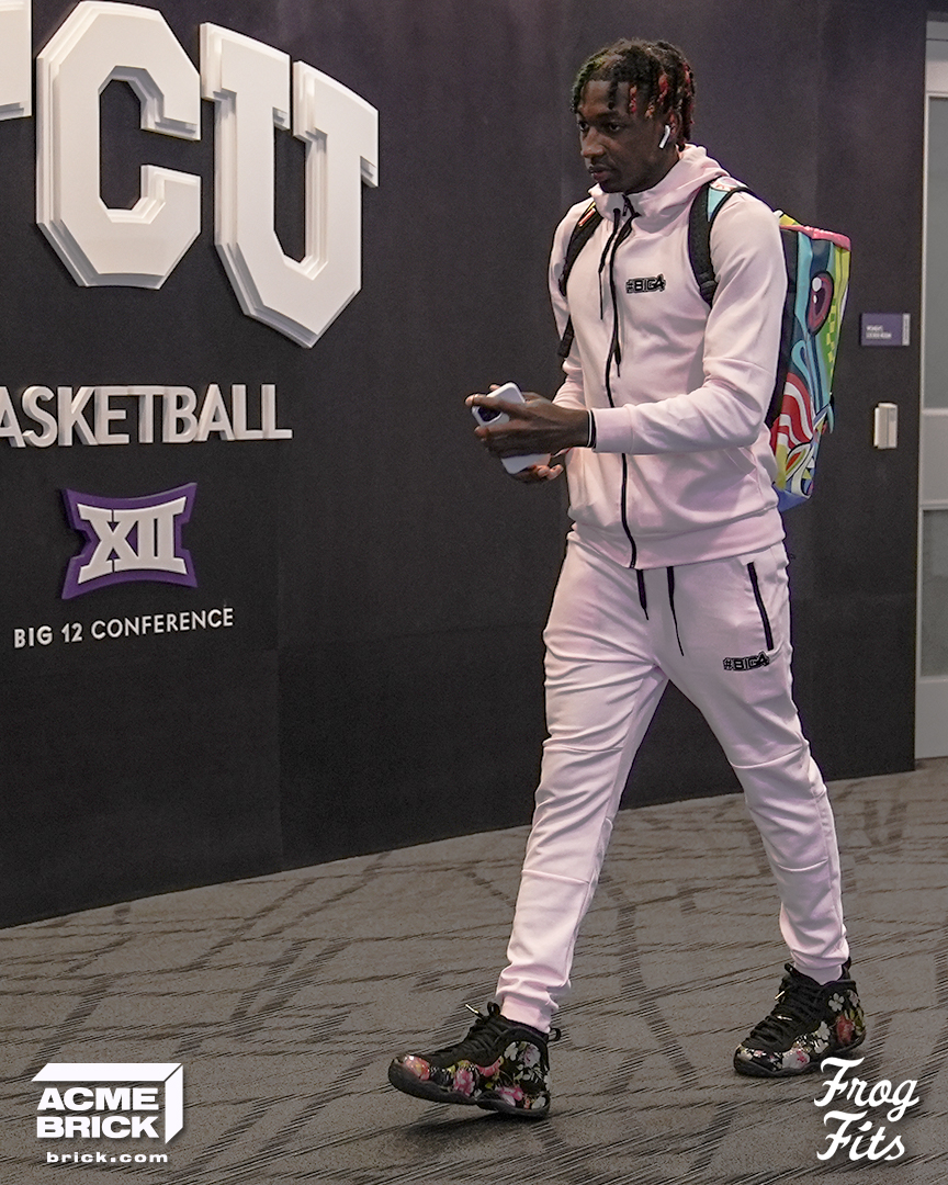 TCUBasketball's tweet photo. Introducing ππ»πΈπ° ππ²π½πΌ
#GoFrogs | #FrogFits https://t.co/lWldAjbcz5