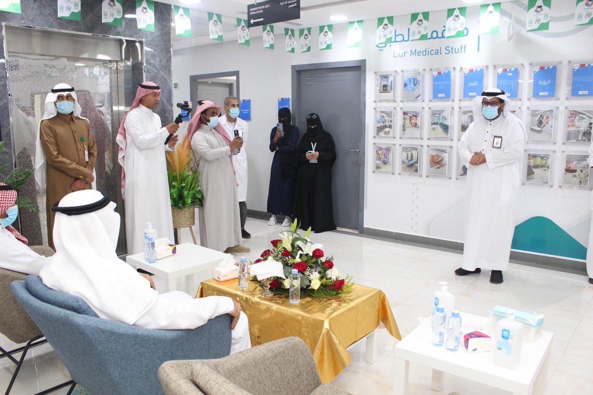 tanmya37's tweet photo. بحضور محافظ أبوعريش اختتمت #تنمية_أبوعريش فعاليات الأسبوع العالمي لصحة الأسنان التي نفذت بالشراكة مع الشريك الاستراتيجي مجمع @tabibicare وبتنظيم من فريق @lenamthe1 باللجنة، مثمنين لمجمع طبييي الطبي هذه الشراكة المميزة التي انعكس أثرها على المجتمع راجين الله لهم التوفيق. https://t.co/Px2sGn9ZHo